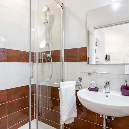 Guesthost - Fortezza * Firenze