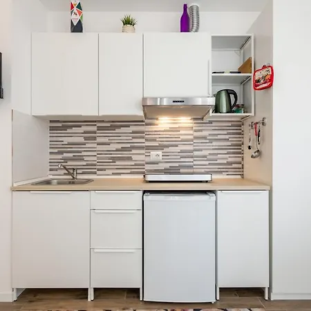 Апартаменты Guesthost - Fortezza *