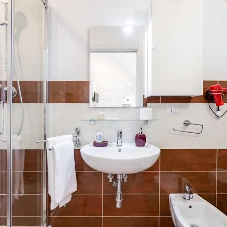 Апартаменты Guesthost - Fortezza *